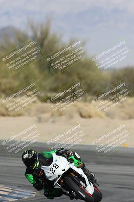 media/Dec-07-2025-CVMA (Sun) [[3e7d2de5dc]]/Race 7-Formula Lightweight Twins Shootout/